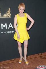 组图：薛芷伦出席晚宴 邓永锵否认帕特洛离婚