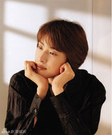 组图：天海佑希46岁生日 宝冢男角剧照大放送