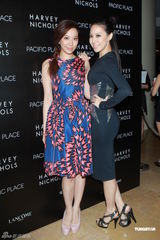 组图：江若琳庄思敏站台 Jocelyn豹纹装秀美背