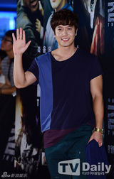 组图：郑雨盛(郑宇成)金宇彬等亮相《流感》VIP试映会