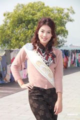 组图：候选中华小姐背景雄厚 徐少强之女曾志伟护航