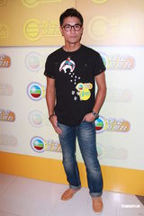 组图：林峰为放榜考生打气 陈法拉陈展鹏同场