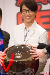 组图：陶喆启动世界巡回演唱会悼念亡父