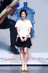 高清组图：赵权宣传新剧 金惠秀吴智昊牵手亮相