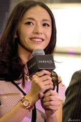 组图：姚晨着粉色礼裙亮相 气质清新优雅