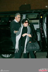 组图：歌唱老师许佩设灵 郑少秋徐小凤致祭