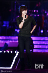 组图：韩团2PM与missA等出席音乐盛典尽情狂欢