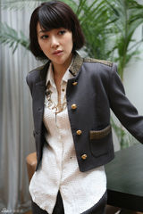 幻灯图集：陈紫函做熟女  拍杂志成“败犬女王”