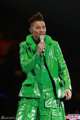 组图：big4开演唱会发红封包 互曝成员糗事