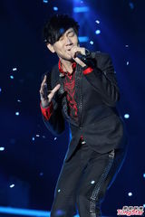 组图：王心凌谈新恋情 罗志祥庾澄庆比拼热舞