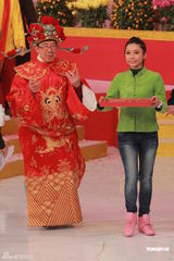 组图：TVB举办龙福齐天新春活动 汪明荃罗家英献唱