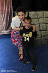 组图：黄奕NBA明星赛全记录 形象大使投注东方目光