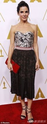 组图：群星闪耀奥斯卡提名午宴 亚当斯红装吸睛