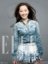 高清图：新红楼主演裸妆出镜 90后演员青春无敌