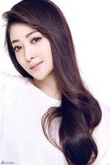 组图：陈紫函恬静优雅写真女人味十足