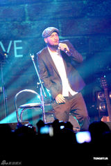 组图：简单生活节台北开唱 张震岳陈绮贞等轮番上阵