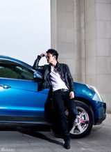 幻灯图：贾乃亮拍汽车大片酷帅摩登 