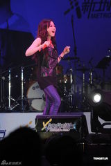 高清图：陈奕迅张靓颖参加歌会 劲歌热舞场面火爆