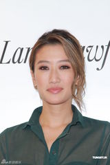 高清组图：谢婷婷透视装亮相澄清绯闻不怕男友吃醋