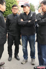 组图：高凌风公祭好友送行 儿子盼争产风波平息