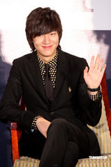 李民浩抵台会粉丝 自曝学生期较受男生欢迎