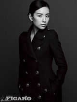 组图：成熟董洁时尚大片曝光 告别清纯秀性感优雅