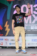 组图：陶喆出席金曲揭幕 澄清与吴克群无心结