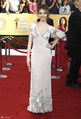 高清组图：萨拉-海蓝德珠绣礼服亮相娇俏可人