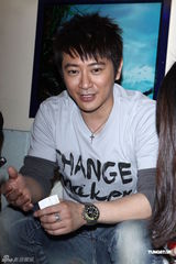 组图：孙耀威出道近20年 坦言计划结婚适时将公布