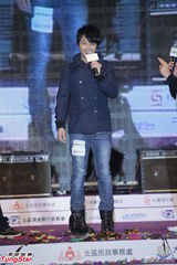 组图：钟镇涛梁汉文宣传禁毒 孙耀威支持同志爱