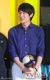 组图：李敏镐少女时代等群星助阵《大明猩》