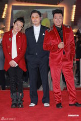 组图：无线2012巡礼举行 花旦斗性感小生受欢迎