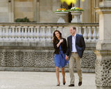 高清图：威廉凯特婚后首亮相 牵手度周末暂缓蜜月