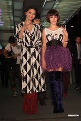 组图：隋棠杨谨华双姝比美腿 关颖火鸟装走可爱风