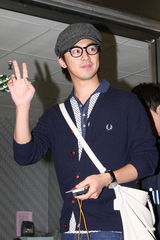 组图：苏打绿小巨蛋激情开唱 Ella现身上台秀舞姿