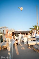 高清图：梁咏琪百张婚礼大片庆纸婚 重温幸福时刻