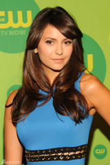 组图：CW推介会吸血鬼情侣分手后首次同台