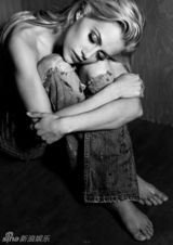 幻灯图集：布里坦妮墨菲香消玉损 生前倩影百张 