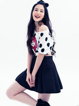 组图：温心春日甜美写真 可爱俏皮少女情怀