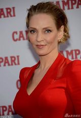 组图：乌玛-瑟曼东方魅力大片 红裙喜庆秀美腿