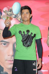 组图：郭富城限制饮食保持体态 称50岁前成婚