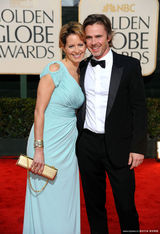 高清组图：金球奖雨中“湿身” 明星走红毯劲头不减