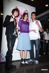 组图：李千娜助阵台北电影节 王子透露将发专辑