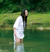 组图：阿朵全新写真半裸沐浴 全是原初纯粹之美