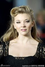 组图：麦当娜半露酥胸造势《倾国之恋》伦敦首映