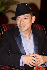 幻灯图集：《未来警察》首映 徐娇人小鬼大反问记者