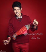 高清组图：吴建飞新年贺春写真红红火火显帅气