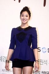 高清组图：张娜拉崔丹尼尔等宣传新剧《学校2013》