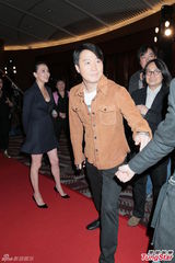 组图：刘嘉玲短裙丰腴现身 黎明憔悴祝寿曾志伟