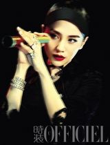 组图：小宋佳秀珠宝大片 造型复古夸张